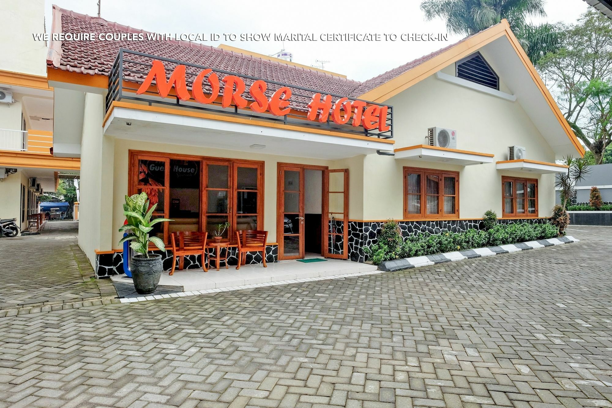 Zen Rooms Near Stasiun Kota Baru Маланг Екстериор снимка